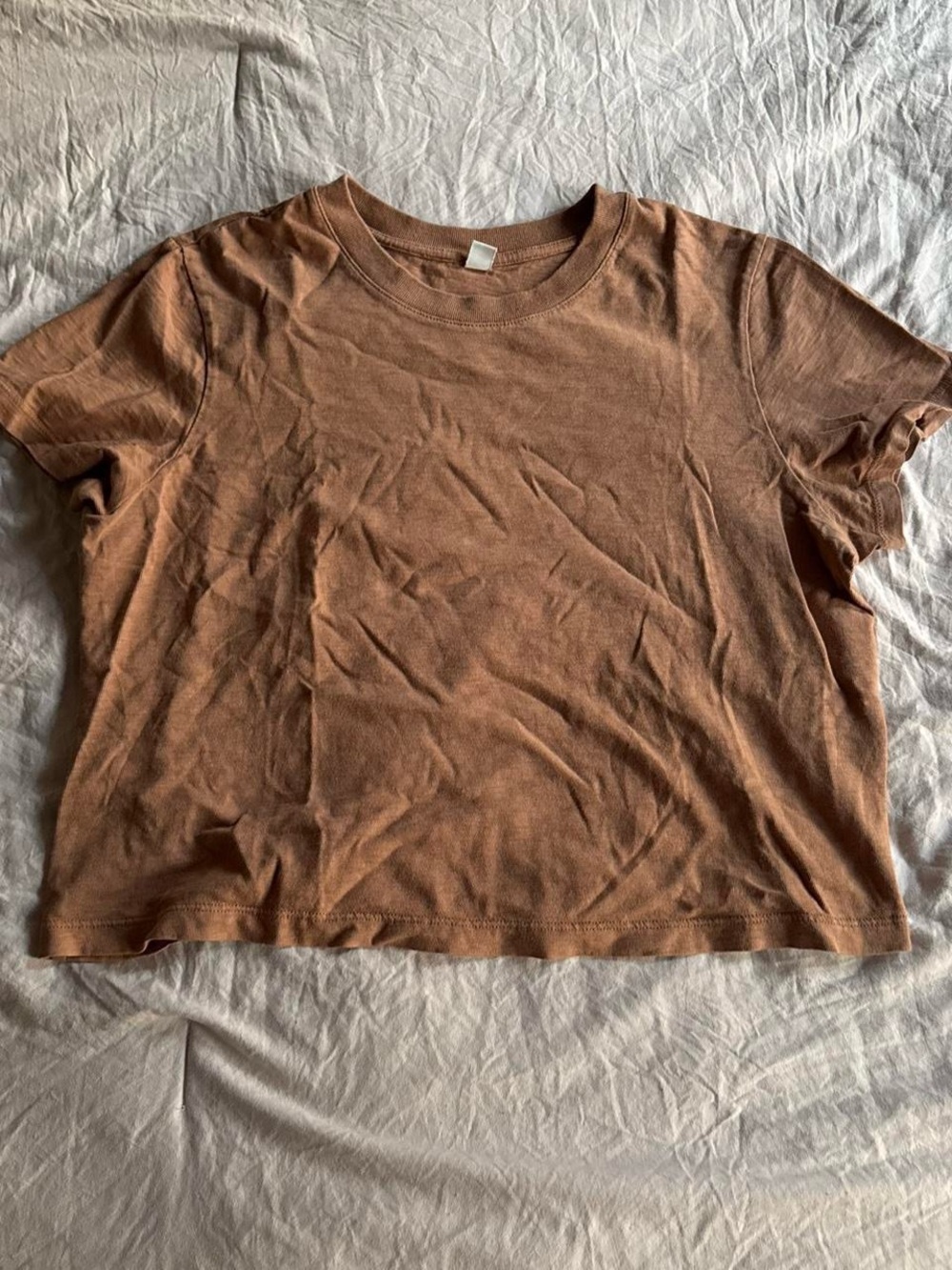 Uniqlo Women’s Short Sleeve Crop Tee in Orange Brown Tan